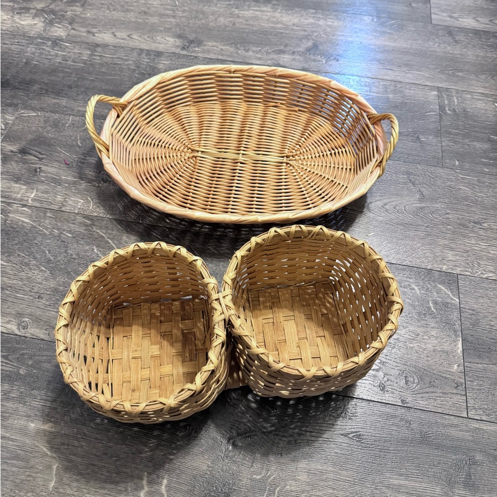 Wicker Tray and Attached Double‎ Basket
